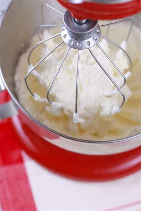 How To Cream Butter And Sugar Gemmas Bigger Bolder Baking Butter Cream Creaming Method