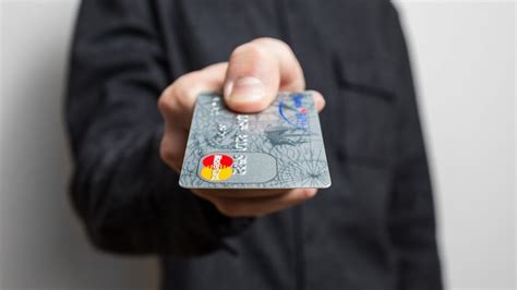 Credit cards that give you rebate on gasoline is called bensinkort in norwegian. Should you get the Norwegian Airlines Credit Card? | Invest it in