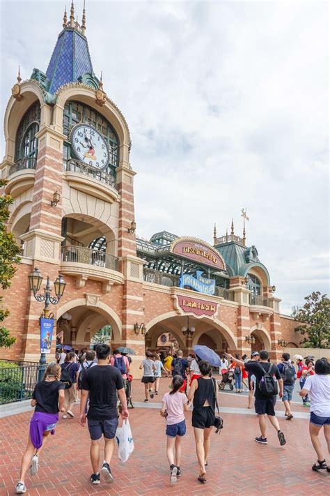 Good thing i decided to leave my maxpedition bag in the room as i had (3) more tactical folders and some other goodies in. Important Shanghai Disneyland Tips: Tickets, Rides ...