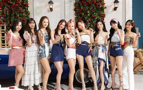 Worst To Best Outfits Of Girl K Pop Band Twice Iwmbuzz