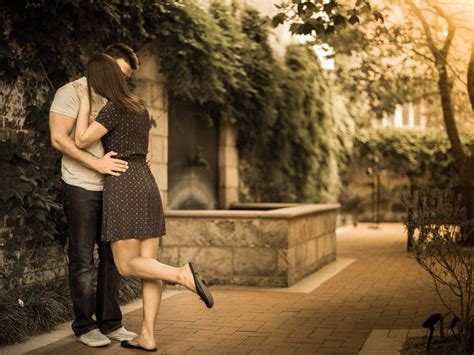Fotos de parejas enamorados abrazados Galería de Imágenes y Fotos Bonitas