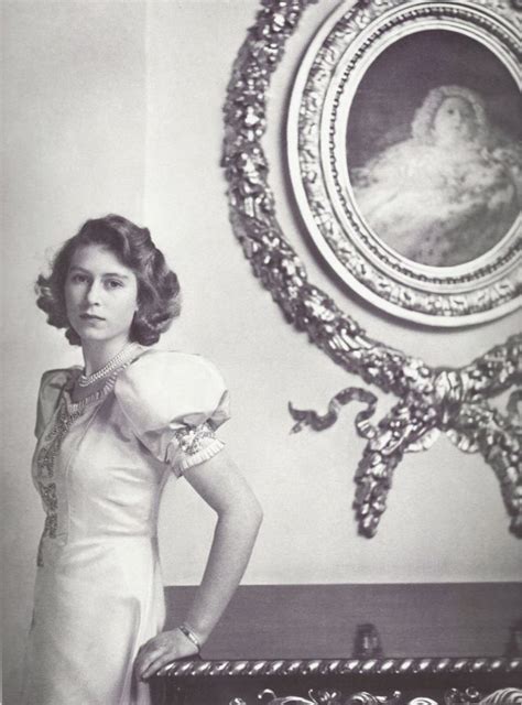 Princess Elizabeth 1942 By Cecil Beaton With Images Princess