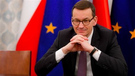 Zdrowiu, pracy, rodzinie, szkole i środowisku. Kiedy PiS przedstawi "nowy ład"? Jest prawdopodobny termin - Polsat News