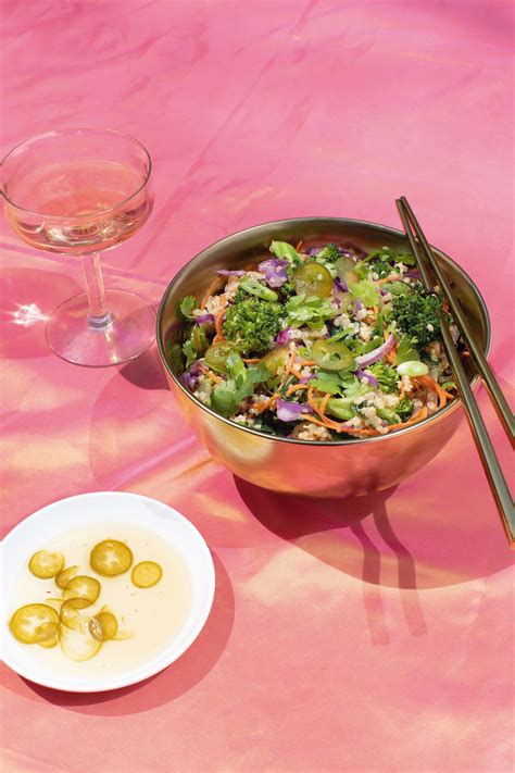 Sakara Brings Healthy Eating Home With Their New Made-for ...