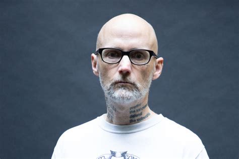 Moby News Zurecht Legendär Mit Dem Album Reprise Interpretiert Moby Seine Musik Neu