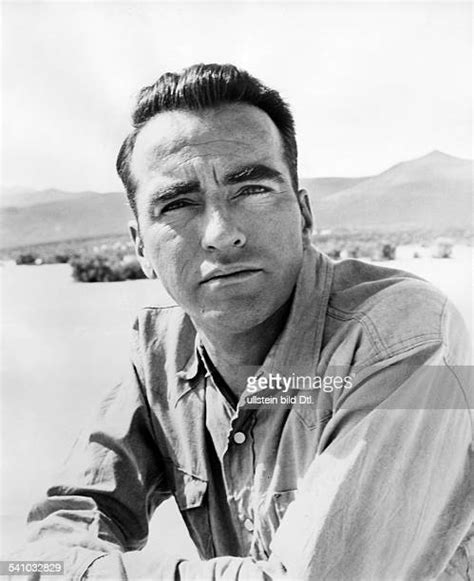 Montgomery Clift Photos Photos And Premium High Res Pictures Getty Images