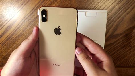 4.7 out of 5 stars 28. iPhone XS Max - Gold Color - 64GB - Unboxing - Shot on ...