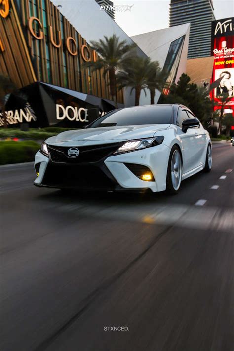 2018 Toyota Camry Xse With 19x85 Aodhan Aff7 And Federal 235x40 On Air