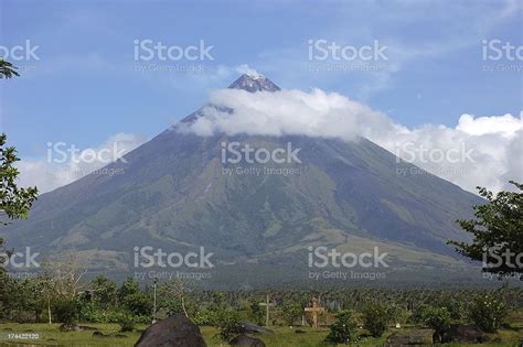 Mayon Volcano Perfect Cone Philippines Stock Photo Download Image Now