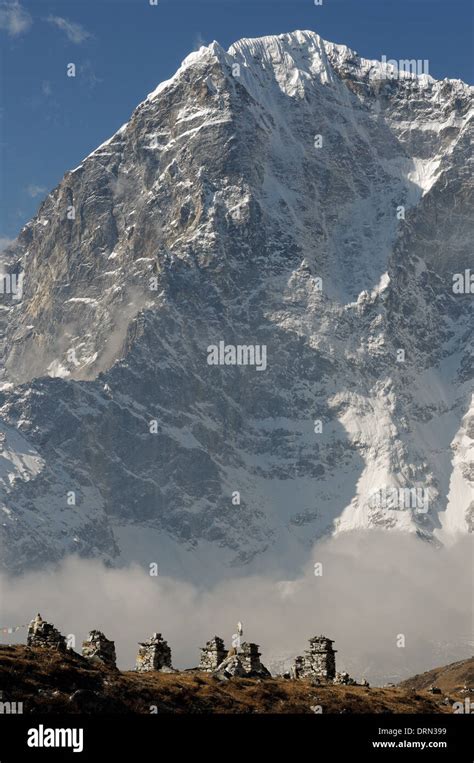 Everest Bergsteigen Fotos Und Bildmaterial In Hoher Auflösung Alamy