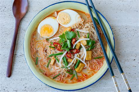 Dish out and serve with the mee siam. Rice Vermicelli in Spicy and Sour Gravy (Wet Mee Siam ...