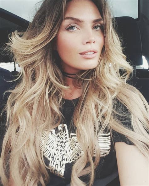 Is she married or dating a new boyfriend? Pin on Kim Feenstra