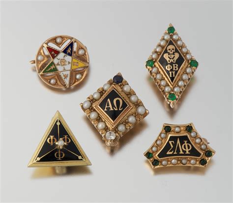 A Set Of Five Fraternity Pins 090211 Sold 299