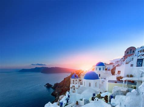 The worrying future of Greece's most Instagrammable island | 1843