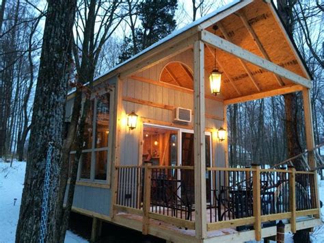Cabin Chick Single Mom Builds Tiny Lake Getaway Tiny House Blog