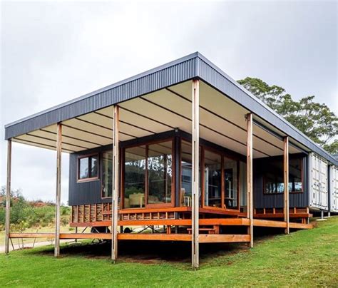 A Terrifically Tiny House In Maui 6 Tiny Houses With Glass Walls To Inspire You Nanawall