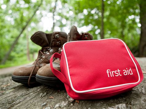How To Stock An Emergency First Aid Kit