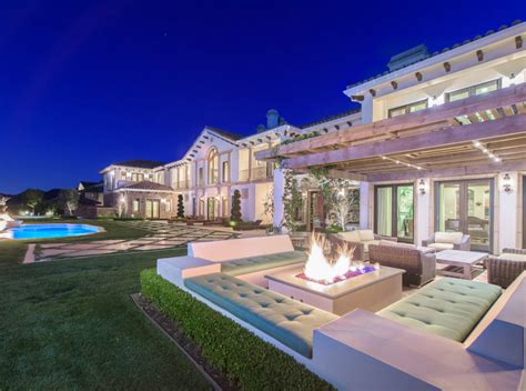 14000 Square Foot Mansion In Calabasas Ca Homes Of The Rich
