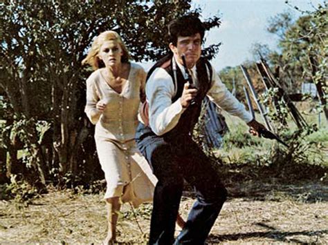 Bonnie And Clyde Movie Review 1967 Roger Ebert