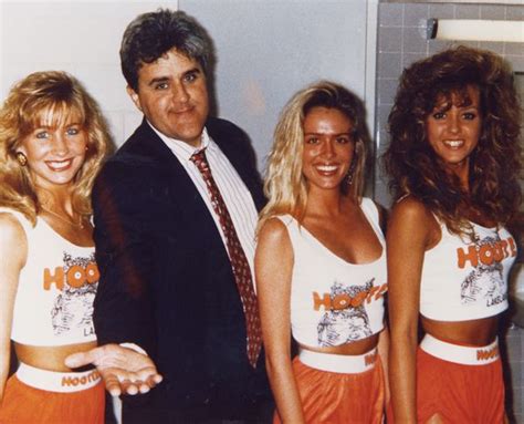 Hooters Turns 30 Doesnt Look A Day Over 29 Photos Huffpost