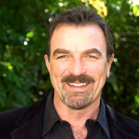 Movie Review Of Lost In Paradise With Tom Selleck As