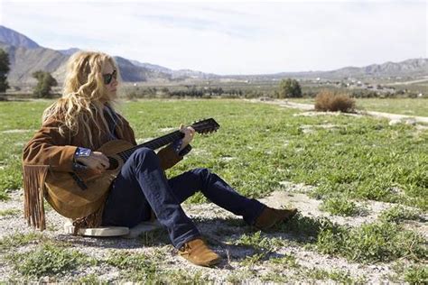 Shelby Lynne Spends ‘perfect Day In Desert In ‘i Cant Imagine Video