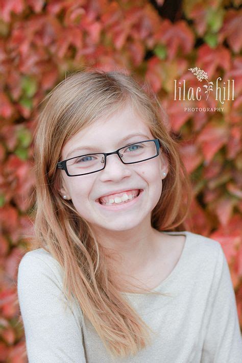 tween girl with glasses pose fall © lilac hill photography fashion