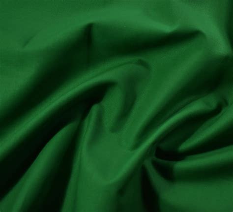 Emerald Green Plain Cotton Fabric 60 Square