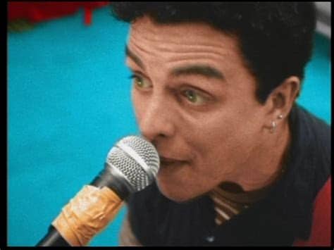Do you have the time to listen to me whine about nothing and everything all at once? 'Basket Case' - Green Day Image (12768835) - Fanpop