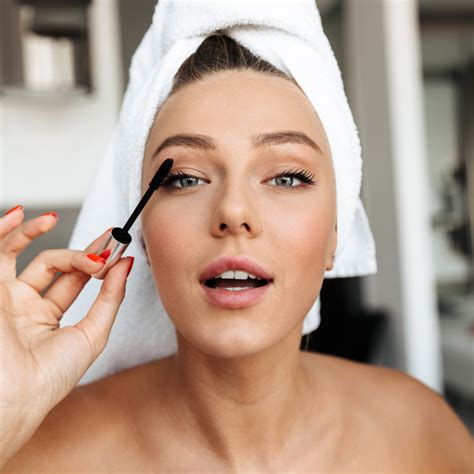 Makeup Tips For Swollen Eyelids Saubhaya Makeup