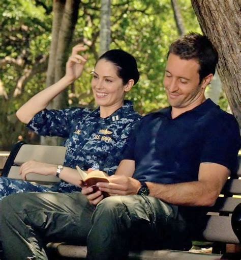 ♥♥♥♥♥ Season 1 Hawaii Five 0 Michelle Borth And Alex Oloughlin Us Serien Filme Serien Serien