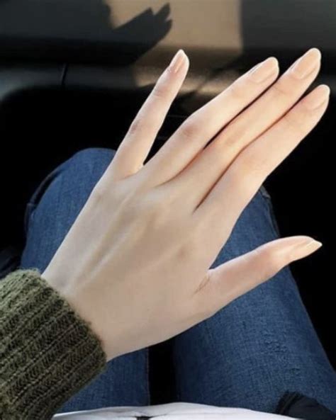 nails inspiration ideal body perfect body pretty hands beautiful hands long natural nails