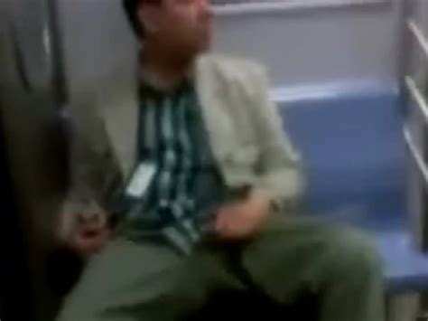 Video Subway Rider Films Jerk Masturbating Mta Worker Does Nothing Gothamist