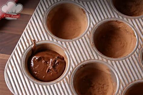 Saus apa yang rasanya creamy dan manis? Resep dan Cara Membuat Kue Coklat Meleleh | Rinaresep.com