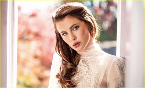 Ireland Baldwin Stuns In Schon Magazine Shoot Photo Photos Just Jared Celebrity