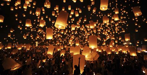Sky Lanterns At Yee Peng Sansai Loy Krathong Floating Lantern