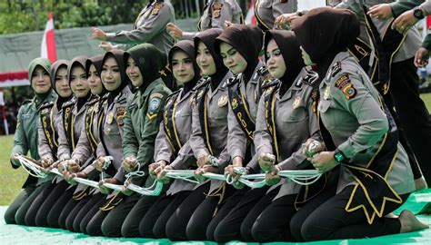 Indonesian Policewomen Forced To Undergo Invasive Virginity Test Report Newshub