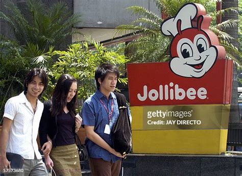 Jollibee Foods Corp Stockfotos En Beelden Getty Images