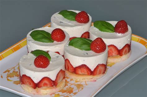 Fraisier Mascarpone Basilic Et Citron Vert Desserts Aux Fruits Mini