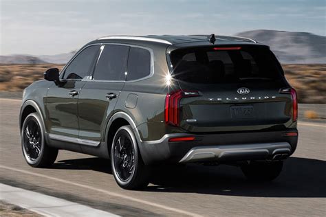 Apart from these, both the automakers have taken the effort to distinguish both their. 2020 Kia Telluride vs Hyundai Palisade
