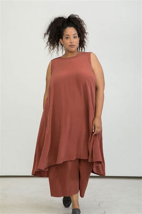 10 brands that bring minimalism to plus size fashion plus size fashion fashion silk dress long