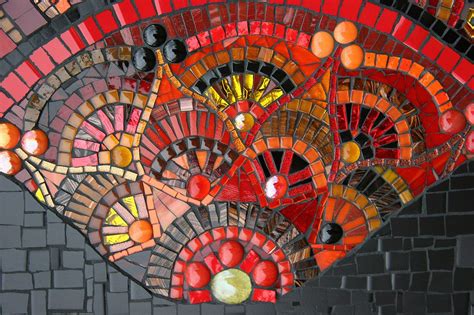 Julie Edmunds Artist Mosaic Garden Art Mosaic Diy Mosaic Ideas Art