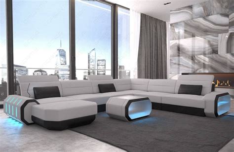Das wohnzimmer ist der lebensmittelpunkt einer wohnung und wer von einem hohen maß an bequemlichkeit profitieren will, entscheidet sich für eine. Brooklyn Modern Fabric Sectional Sofa | Sofadreams