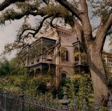 Garden District New Orleans Abandoned Mansions, Abandoned Houses