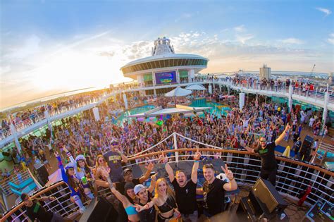 Learn More About Groove Cruise The Party That Gives Back Edm Identity