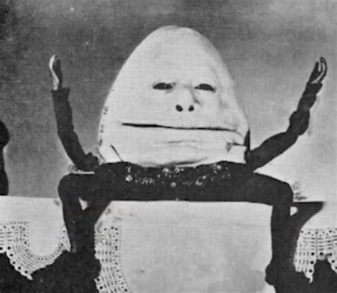 Old Humpty Dumpty Horror Art Creepy Movies Funny Wallpapers