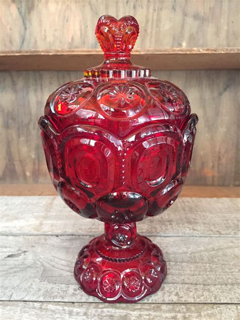 Lovely Vintage Le Smith Ruby Red Moon And Stars Compote Lidded Candy Dish Pedestal Candy Or