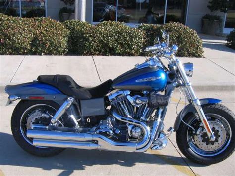Approximately 2,450 examples of the 2009 cvo fat bob will be produced by a team of highly skilled technicians in a special assembly area at the. 2009 Harley-Davidson FXDFSE CVO Dyna Fat Bob - Moto ...