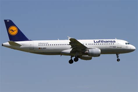 Lufthansa D Aiqc Airbus A320 211 28042012 Zrh