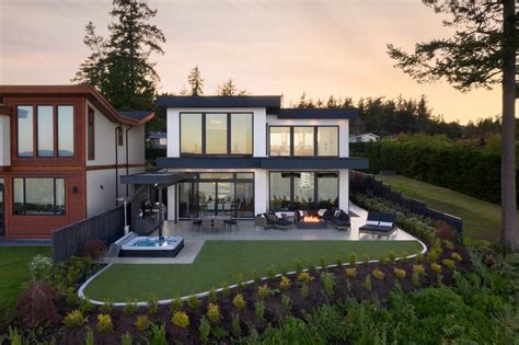Outstanding Low Bank Waterfront North Saanich Home British Columbia